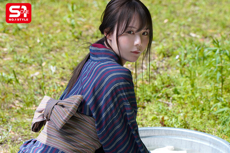 Cô thôn nữ đáng thương là đồ chơi cho lũ trai làng Miru