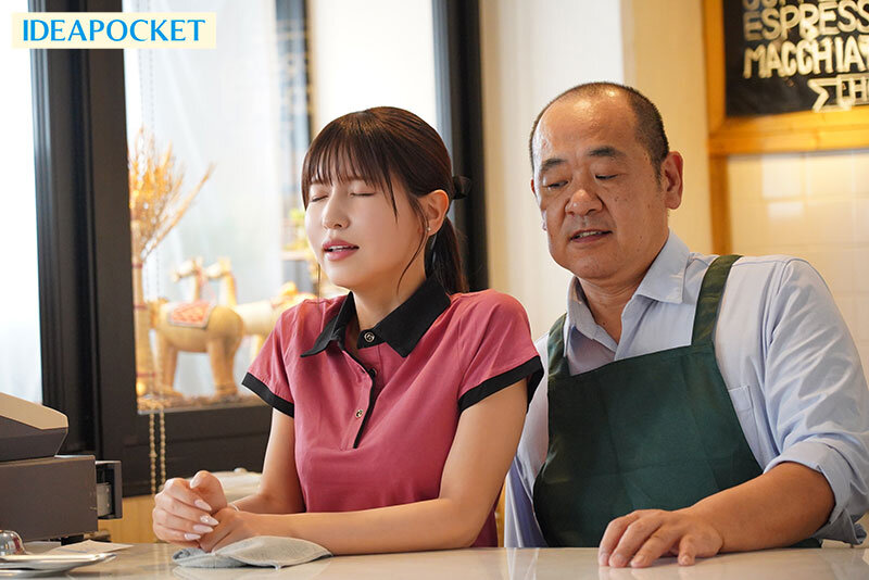 Em sinh viên làm thêm hàng cực ngon bị tên chủ quán bóp mông đụ lồn Momo Sakura